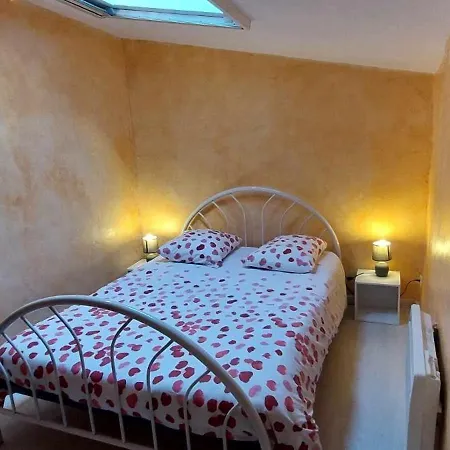 Lejlighed Appartement 4 Pers Vergeze